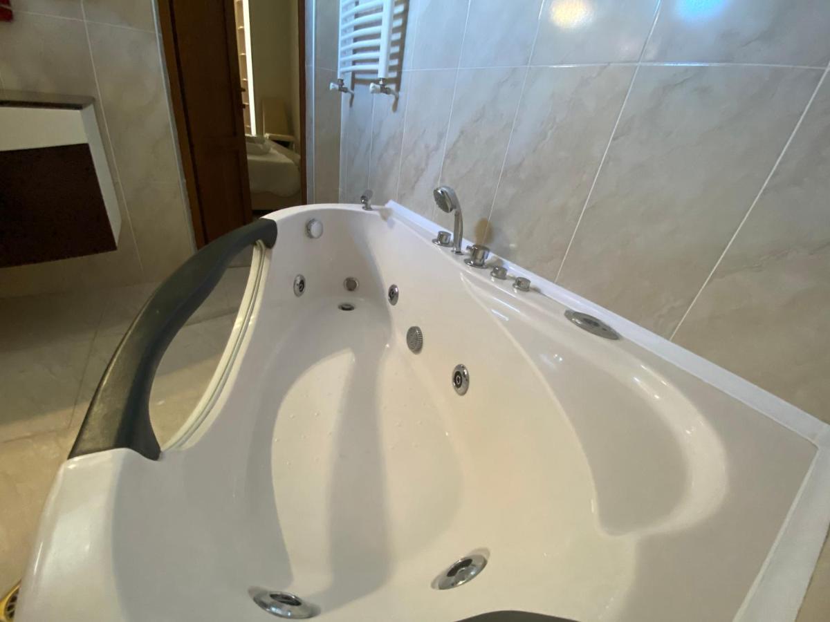 Hotel Aragvi Mtsʼkhetʼa Bagian luar foto